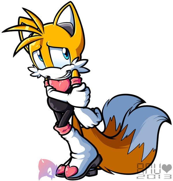 amuzoreh blue_eyes canine drag fox male miles_"tails"_prower sega solo sonic_(series)