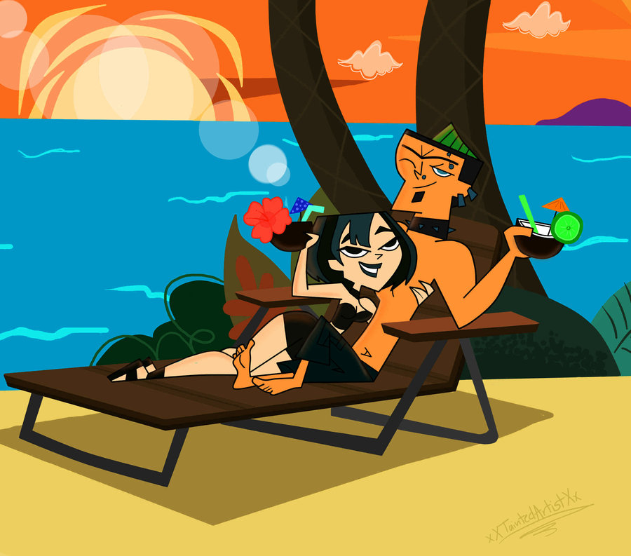 beach black_eyes black_hair breasts cartoon_network couple duncan_(tdi) dyed_hair goth green_hair gwen_(tdi) hourglass_figure lounge_chair ocean pale-skinned_female palm_tree sunset thick_ass thick_legs thick_thighs total_drama_island two_tone_hair wasp_waist