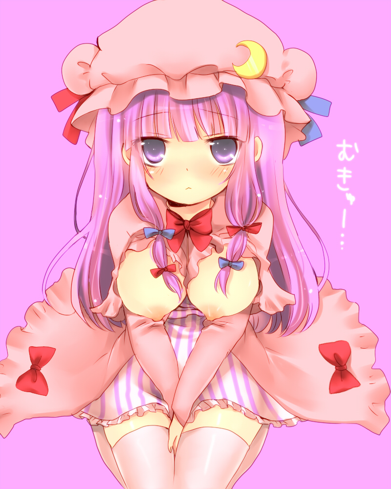 1girl blush bow breasts breasts_outside crescent crescent_hair_ornament female hair_ornament hat long_hair looking_at_viewer nipples patchouli_knowledge purple_background purple_eyes purple_hair simple_background solo thighhighs touhou v_arms white_legwear yumemomosaka