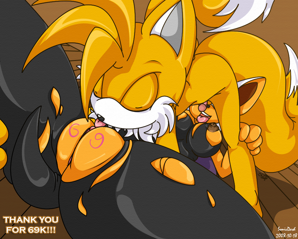 miles_"tails"_prower multiple_tails rouge_the_bat sega sonic sonic_team sonicdash tail text