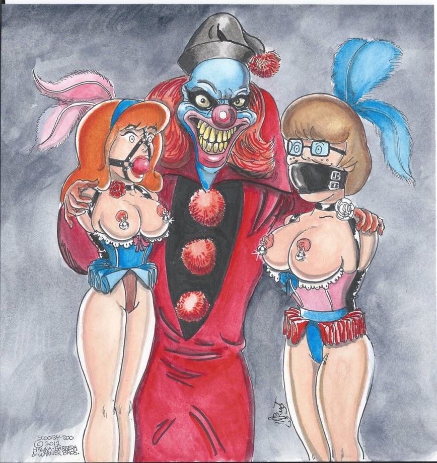 ...corset daphne_blake feathers flowers gagged ghost_clown hypnotized immin...