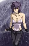  1girl android bare_shoulders breasts cleavage cyborg_(designation) female fingerless_gloves ghost_in_the_shell gloves hips large_breasts legs looking_at_viewer motoko_kusanagi pants purple_hair rain red_eyes short_hair smile solo standing thighs yanami 