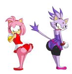  amy_rose ass big_ass blaze_the_cat bracelet bubble_butt cat furry gloves green_eyes hairband huge_ass jewelry looking_back necklace pink_hair ponytail purple_hair sega shiny shiny_skin short_hair sonic_(series) surprise wide_hips yellow_eyes 